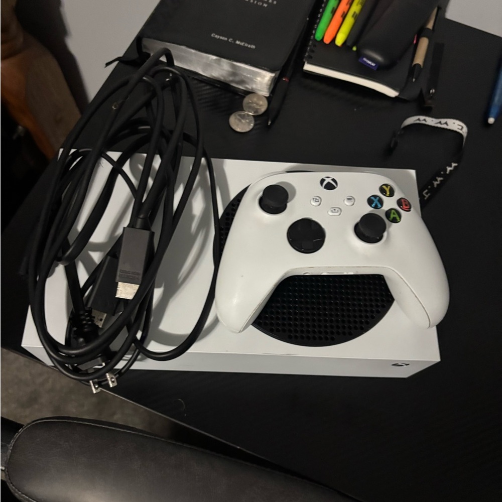 Xbox series s with gaming controller